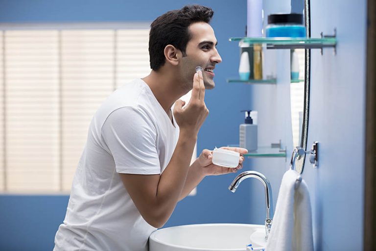 Best night skincare routine for men to follow!