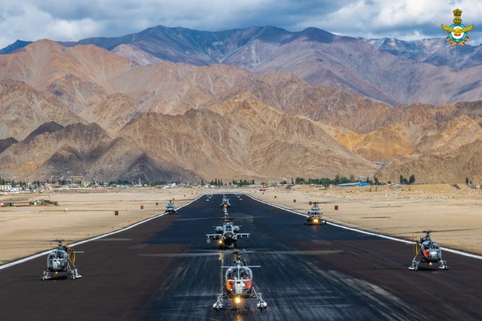 IAF shares amazing pics of synchronized helicopters