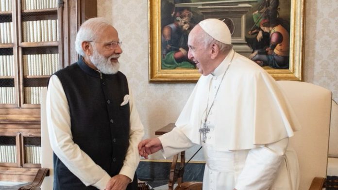 PM Modi meets Pope Francis at Vatican City! Read what they discussed