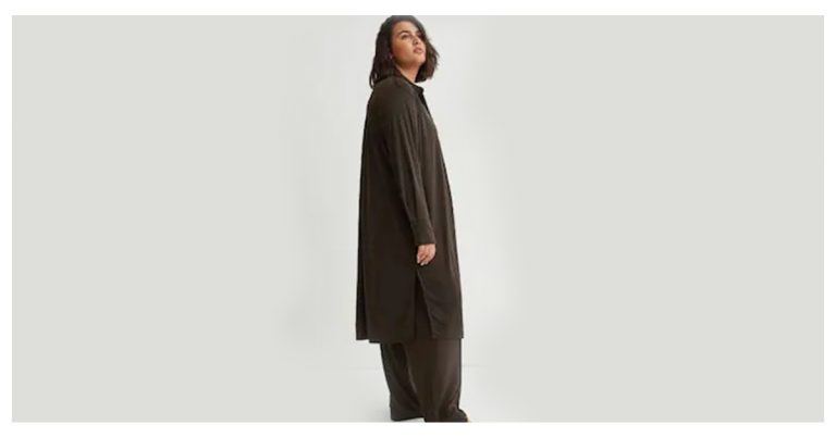 This dark green kurta by H&M will make you go crazy!
