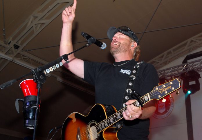 Toby Keith: know about his entire journey now!