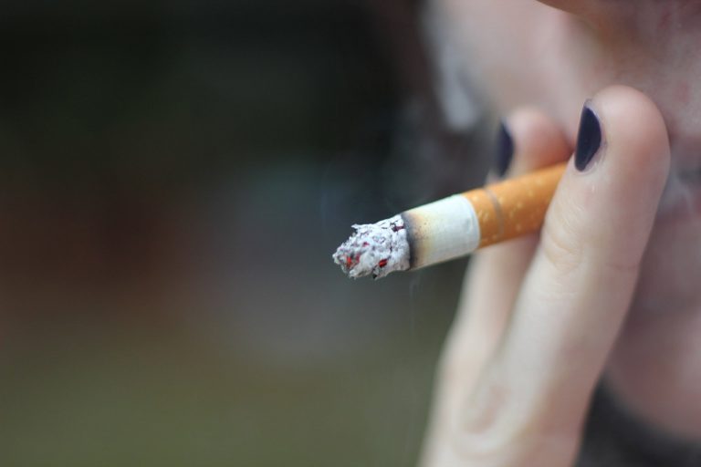 A large section of America’s poor community is addicted to smoking?