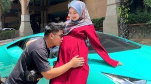 A 19-year-old wife gives a luxurious car to husband, considering he will have many sleepless nights after their first baby's birth!