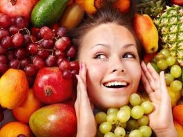 NOW IS THE TIME TO INCLUDE SOME FRUITS FOR GLOWING SKIN IN YOUR DIET!